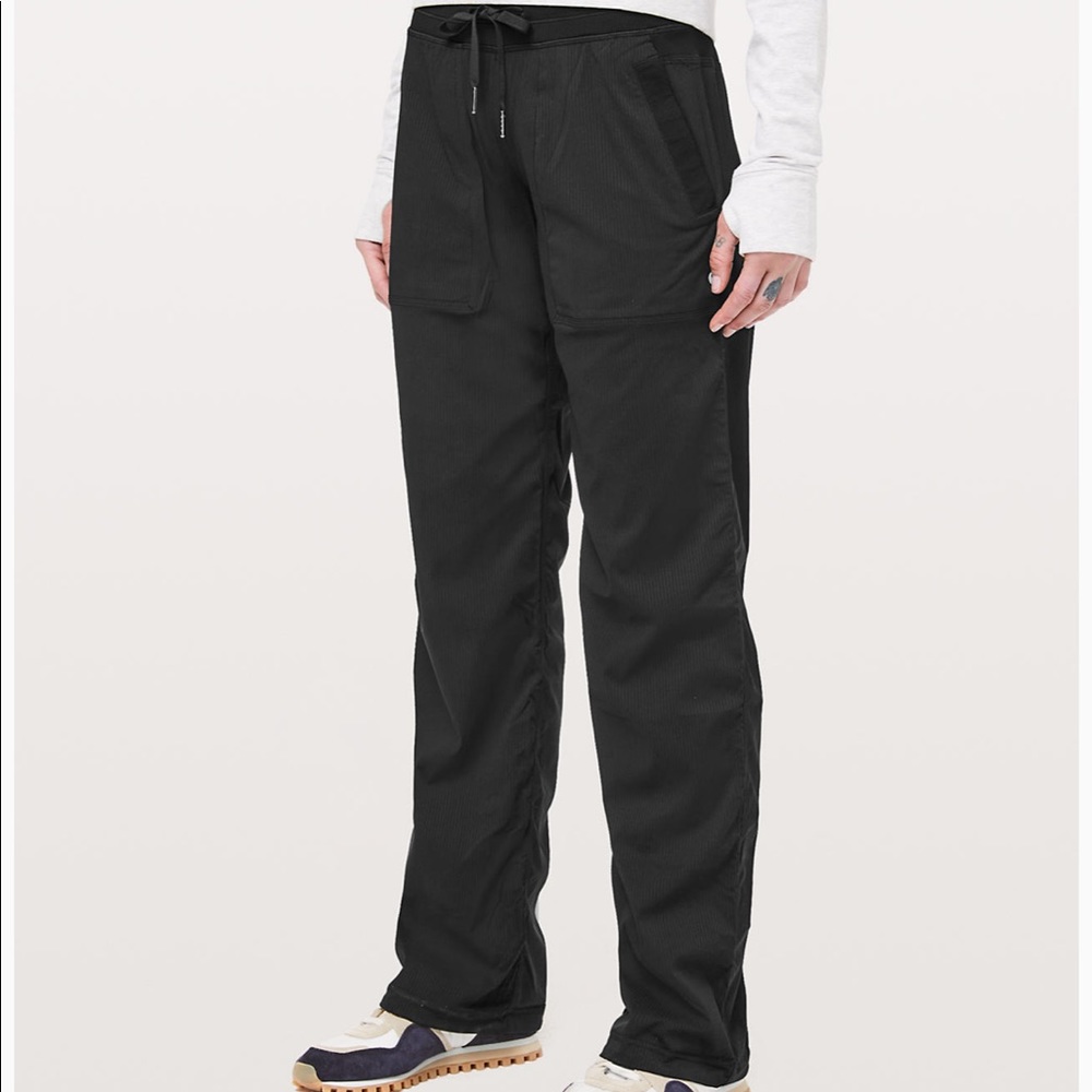 LuluLemon Dance Studio Pant III 
Unlined